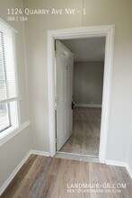 1124 Quarry Ave NW in Grand Rapids, MI - Building Photo - Building Photo
