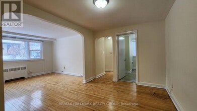 33 Commanda Wy in Ottawa, ON - Building Photo - Building Photo