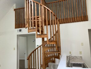 616 Foxcroft Cir in Royersford, PA - Building Photo - Building Photo