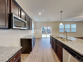 1300 Ashlyn Ct in Lawrenceville, GA - Building Photo - Building Photo