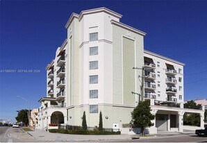 435 SW 12th Ave in Miami, FL - Building Photo