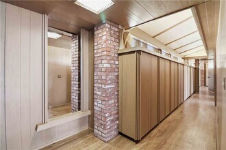 951 Pembroke Rd in Fayetteville, AR - Building Photo - Building Photo