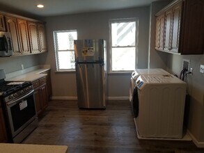 3063 Phelan Way, Unit 1 in Pittsburgh, PA - Building Photo - Building Photo