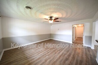 823 Brentwood Dr in Norfolk, VA - Building Photo - Building Photo