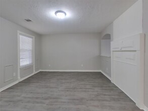 729 Forest Ln Dr in Conroe, TX - Building Photo - Building Photo