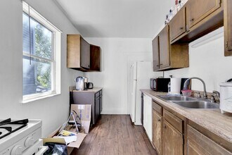 352 Stewart St in Morgantown, WV - Building Photo - Building Photo