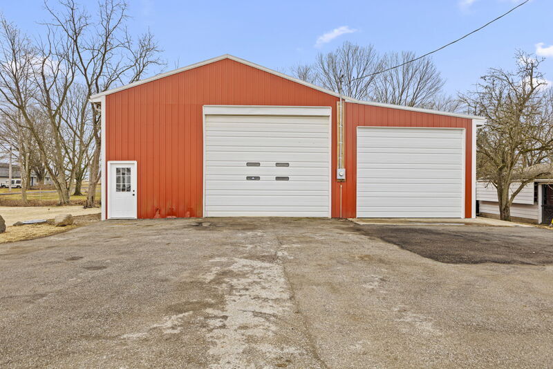 4241 W Whiteland Rd in Bargersville, IN - Building Photo