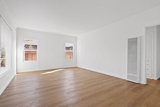 1018 Grant St in Santa Monica, CA - Building Photo - Building Photo