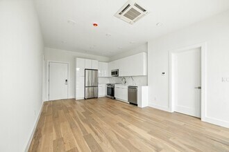 38 Hichborn St in Boston, MA - Building Photo - Building Photo