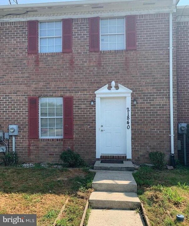 21840 Ronald Dr in Lexington Park, MD - Building Photo