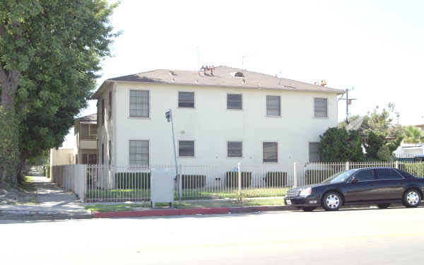 3605 W 59th Pl in Los Angeles, CA - Building Photo