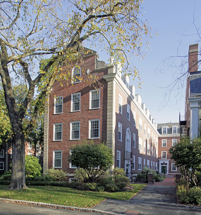 Gallatin Hall in Boston, MA - Building Photo - Building Photo