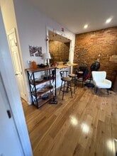 204 Northampton St, Unit 3B in Boston, MA - Building Photo - Building Photo