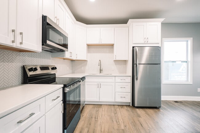 property at 723 Highland Ave SE