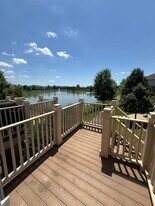 2856 Henley Ln in Naperville, IL - Building Photo