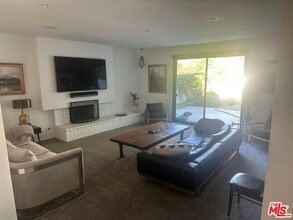 16729 Klee St in Los Angeles, CA - Building Photo - Building Photo