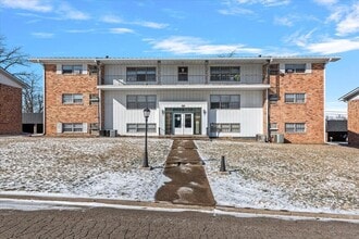 117 S Elder Ln in Decatur, IL - Building Photo - Building Photo