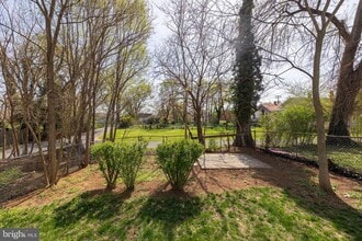 31 W Southwerk St in Winchester, VA - Building Photo - Building Photo