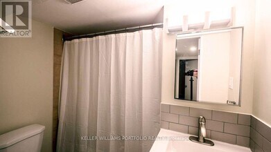 128 Lambton Ave in Toronto, ON - Building Photo - Building Photo