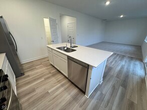 2925 Grand Rdg Dr in Greenwood, IN - Building Photo - Building Photo