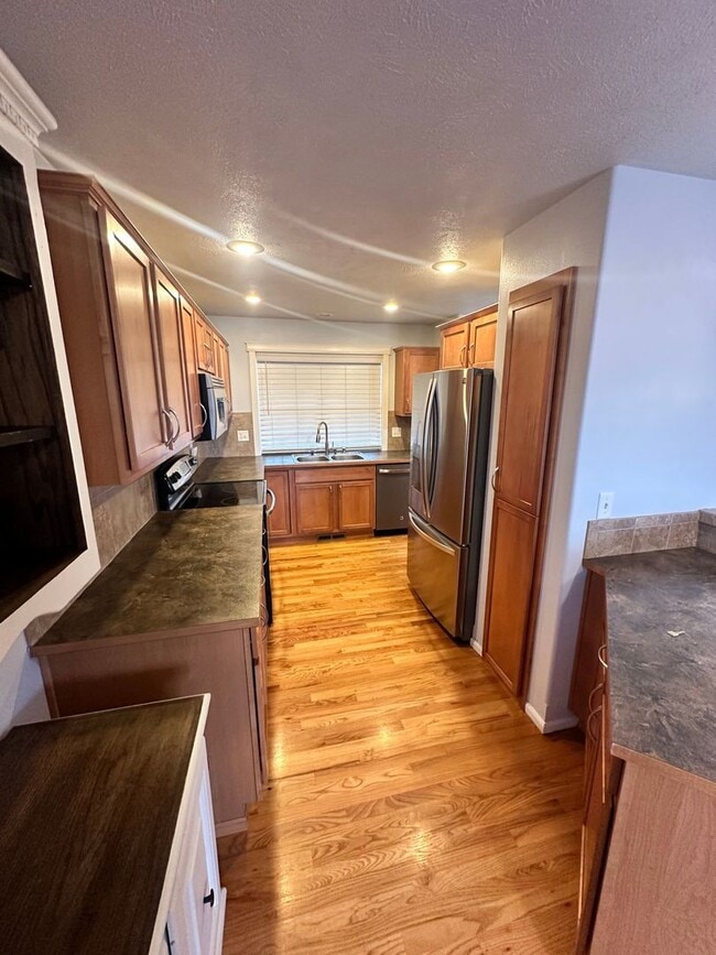 4511 N Hutchinson Ln in Spokane, WA - Building Photo - Building Photo