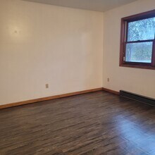 203 Stafford Rd, Unit Duplex in Millport, NY - Foto de edificio - Building Photo