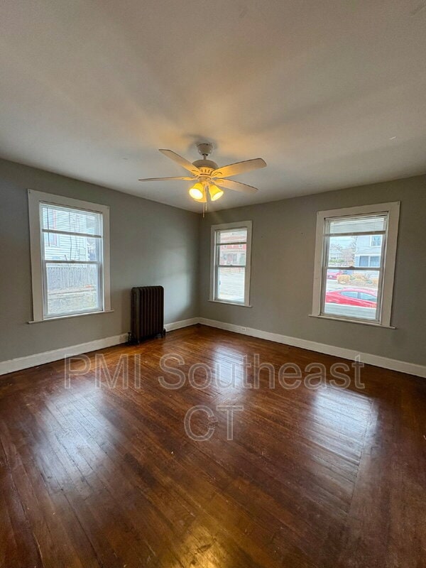 50 Montauk Ave in New London, CT - Building Photo - Building Photo