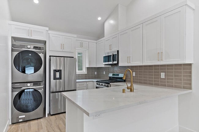 property at 2616 Glendale Blvd