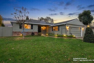 4636 Goya Pkwy in Sacramento, CA - Building Photo