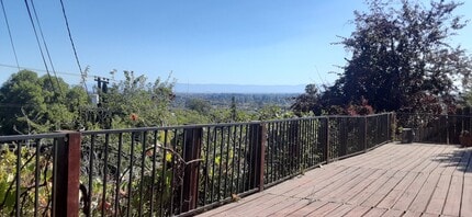 1109 Rowena Dr in Hayward, CA - Foto de edificio - Building Photo