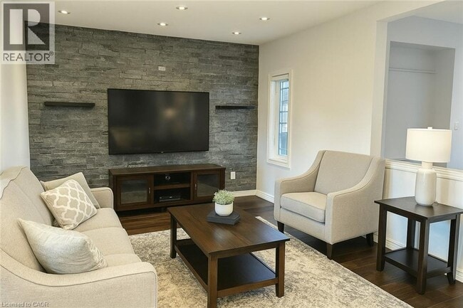 212 Greenwater Pl in Kitchener, ON - Building Photo - Building Photo
