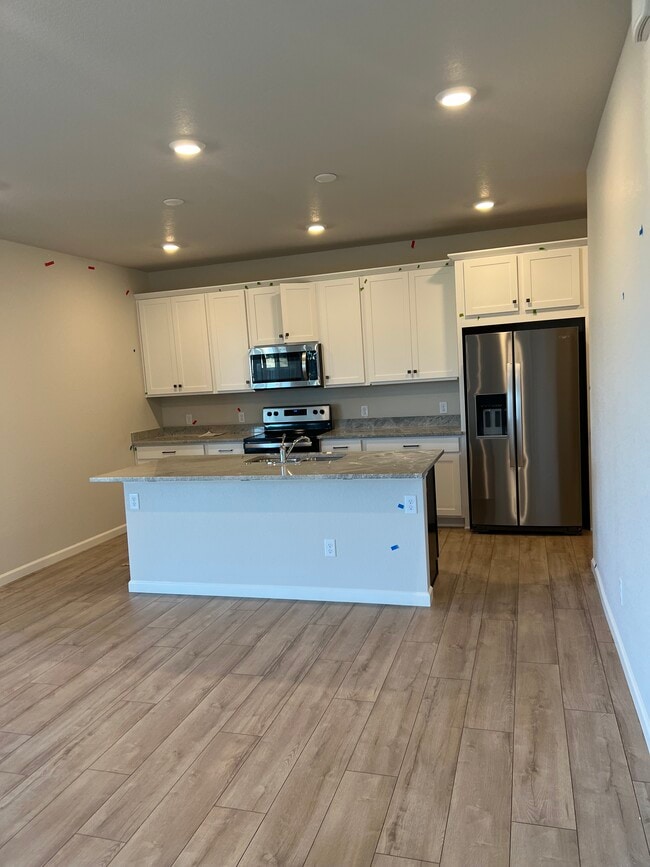 1502 Golden Sill Dr in Castle Pines, CO - Building Photo - Building Photo