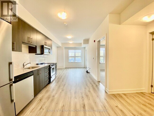 110-110 Fergus Ave in Kitchener, ON - Building Photo - Building Photo