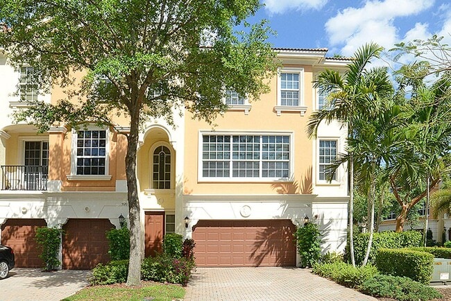 5510 NE Trieste Terrace in Boca Raton, FL - Building Photo - Building Photo
