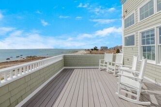 7 Anawan Rd in Mattapoisett, MA - Building Photo - Building Photo