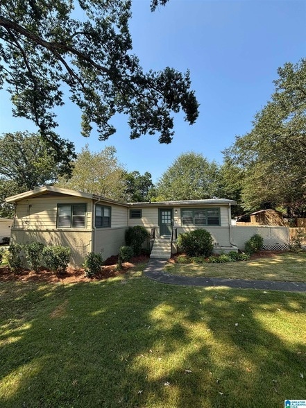 308 Rosewood St
