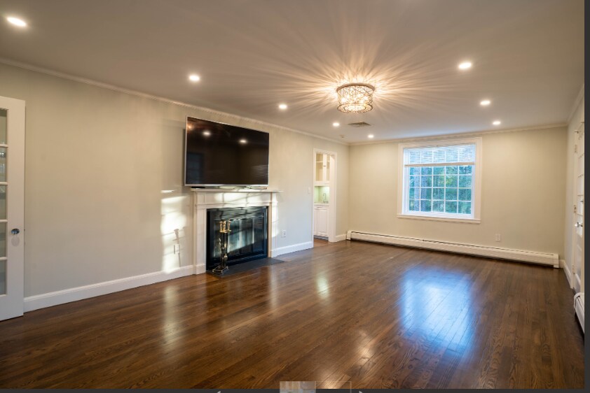 40 Puddingstone Ln in Newton, MA - Building Photo