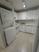 2641 Riverside Dr in Coral Springs, FL - Building Photo - Building Photo