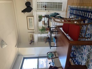 1365 E 56th St in Chicago, IL - Foto de edificio - Building Photo