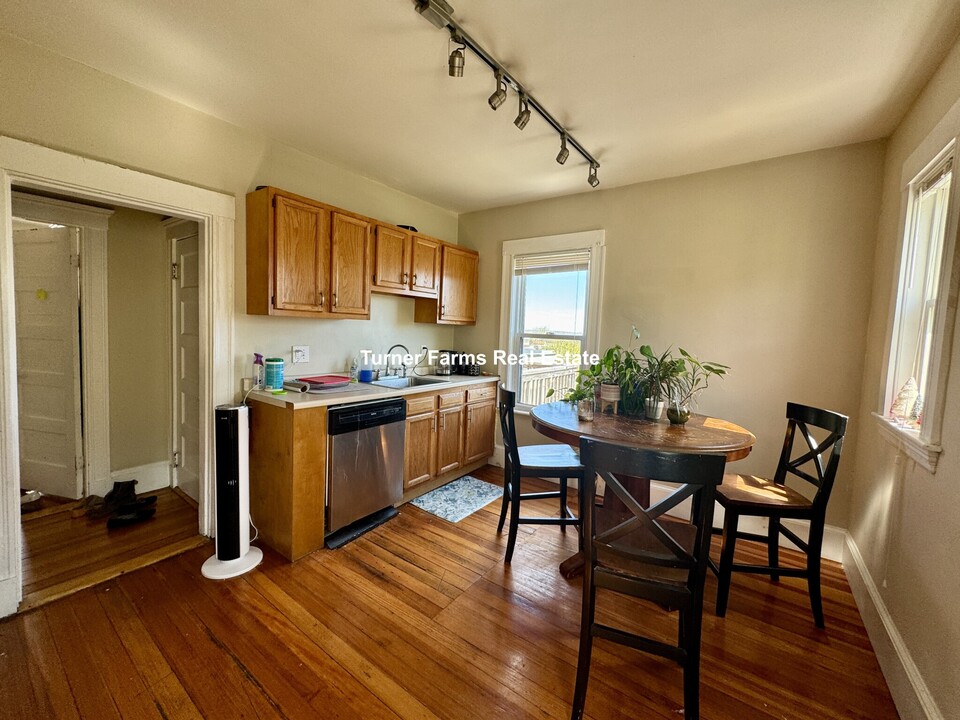 101 Heath St, Unit 3 in Somerville, MA - Building Photo