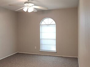 307 Halifax Ct in Cedar Hill, TX - Building Photo - Building Photo