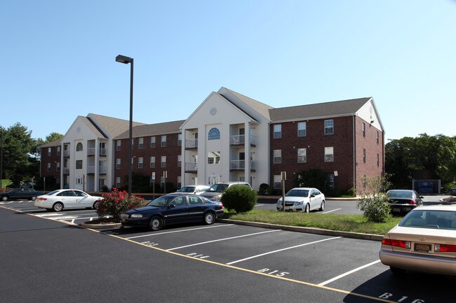 Planters Run Apartments (55+ Active Adult) in Dover, DE - Building Photo - Building Photo