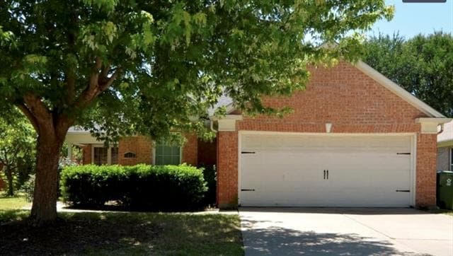 1813 Newton Dr in Flower Mound, TX - Building Photo