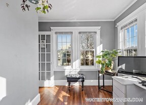 19 Pond St in Watertown, MA - Building Photo