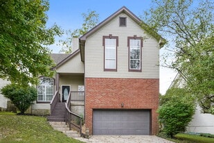 1609 Berrywood Way in Nashville, TN - Building Photo