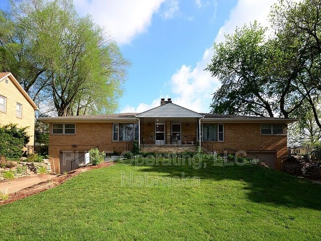 5156 Pierce St in Omaha, NE - Building Photo - Building Photo