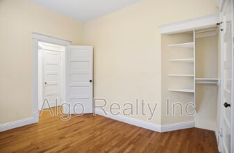 308 E 39th St in Minneapolis, MN - Building Photo - Building Photo