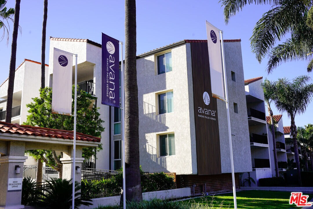 6600 Beachview Dr in Rancho Palos Verdes, CA - Building Photo