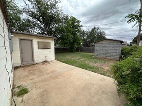 3305 31st St in Lubbock, TX - Building Photo - Building Photo