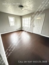 3463 Dallas Ave in Lorain, OH - Building Photo - Building Photo